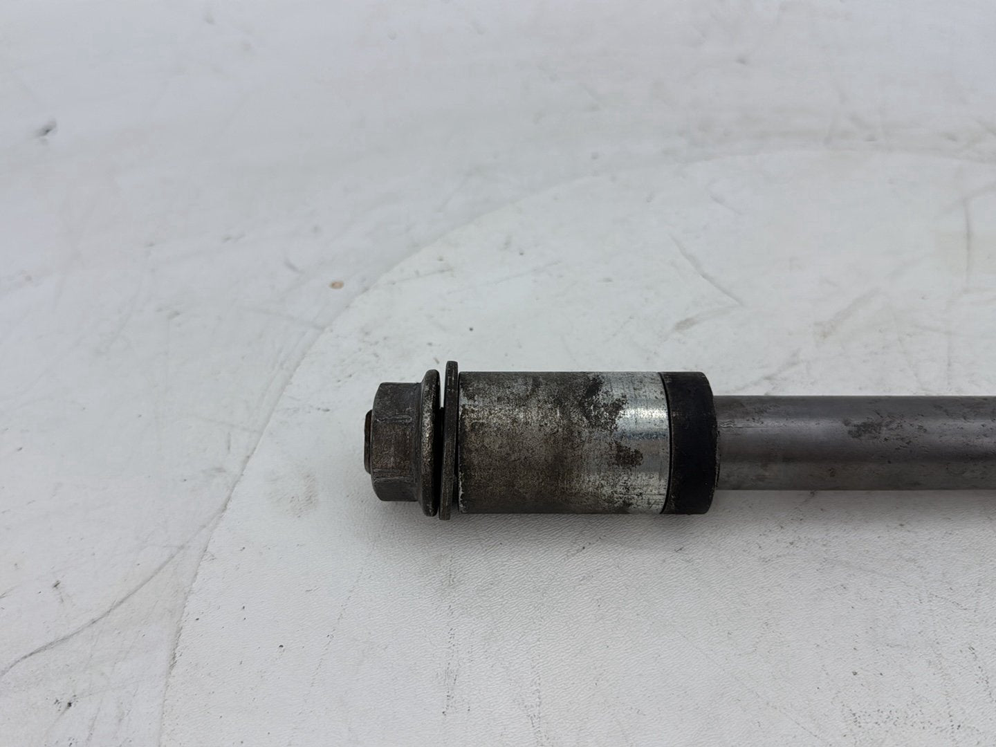 2006 Harley Dyna Super Glide Custom FXDCI OEM Rear Wheel Axle Bolt Shaft