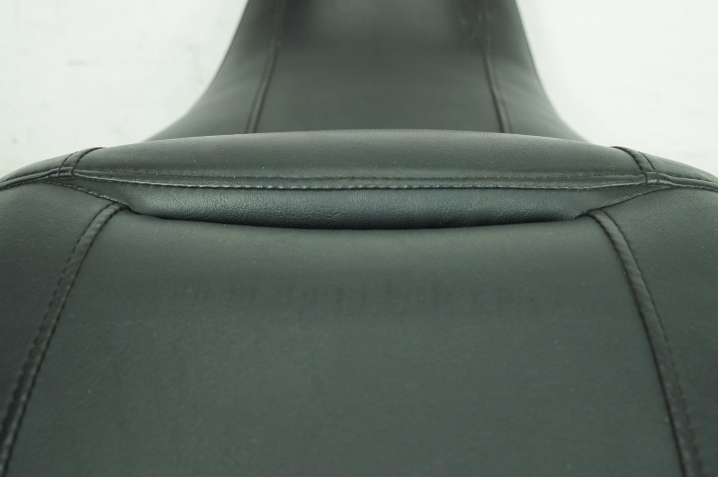 2007 - 2012 Harley-Davidson Touring Electra Glide Ultra Passenger Rider Driver Seat Saddle 52164-10