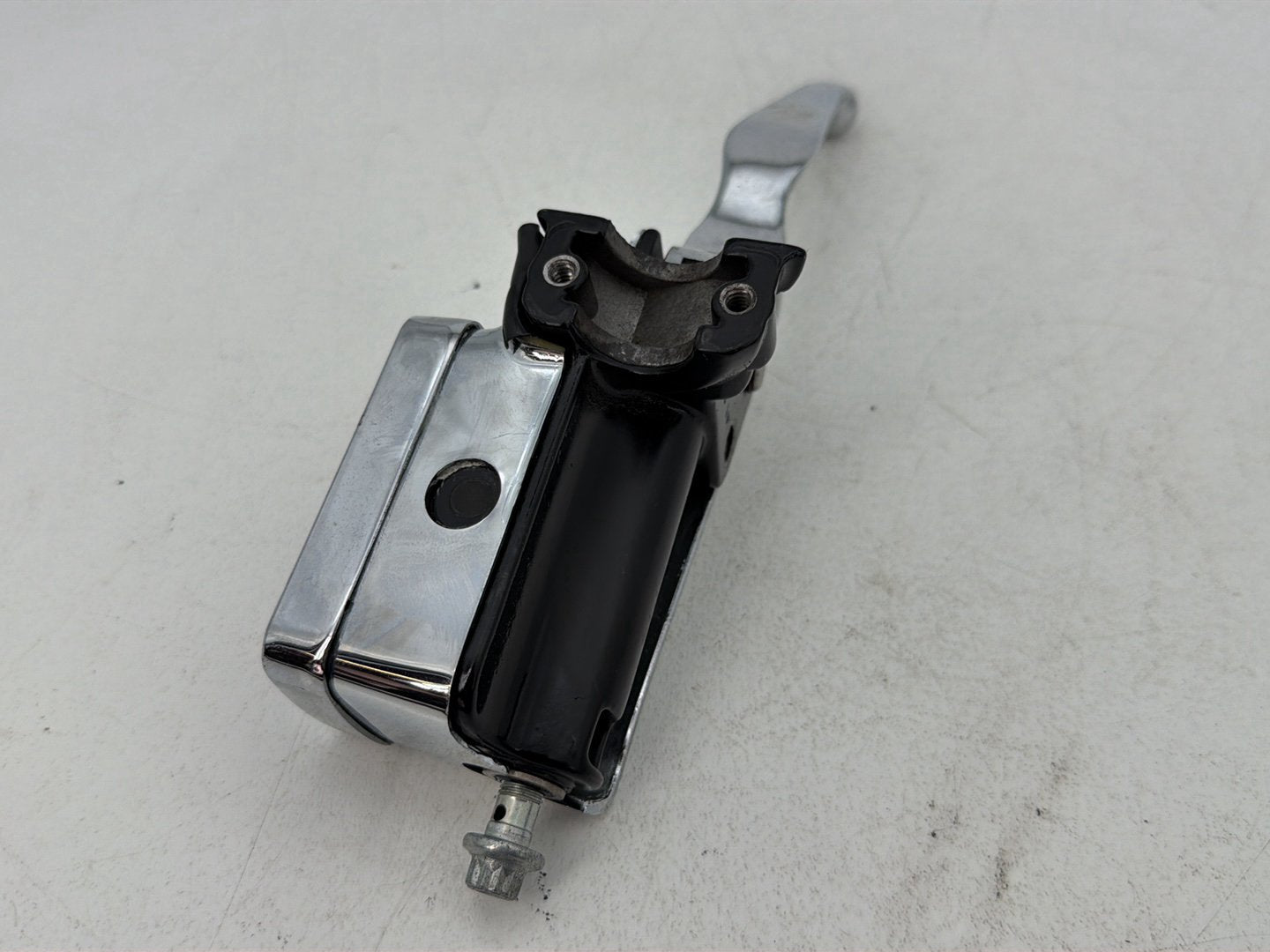 1984 - 1998 Harley-Davidson Touring Electra Glide Classic Front Right Brake Lever Master Cylinder 45013-93A
