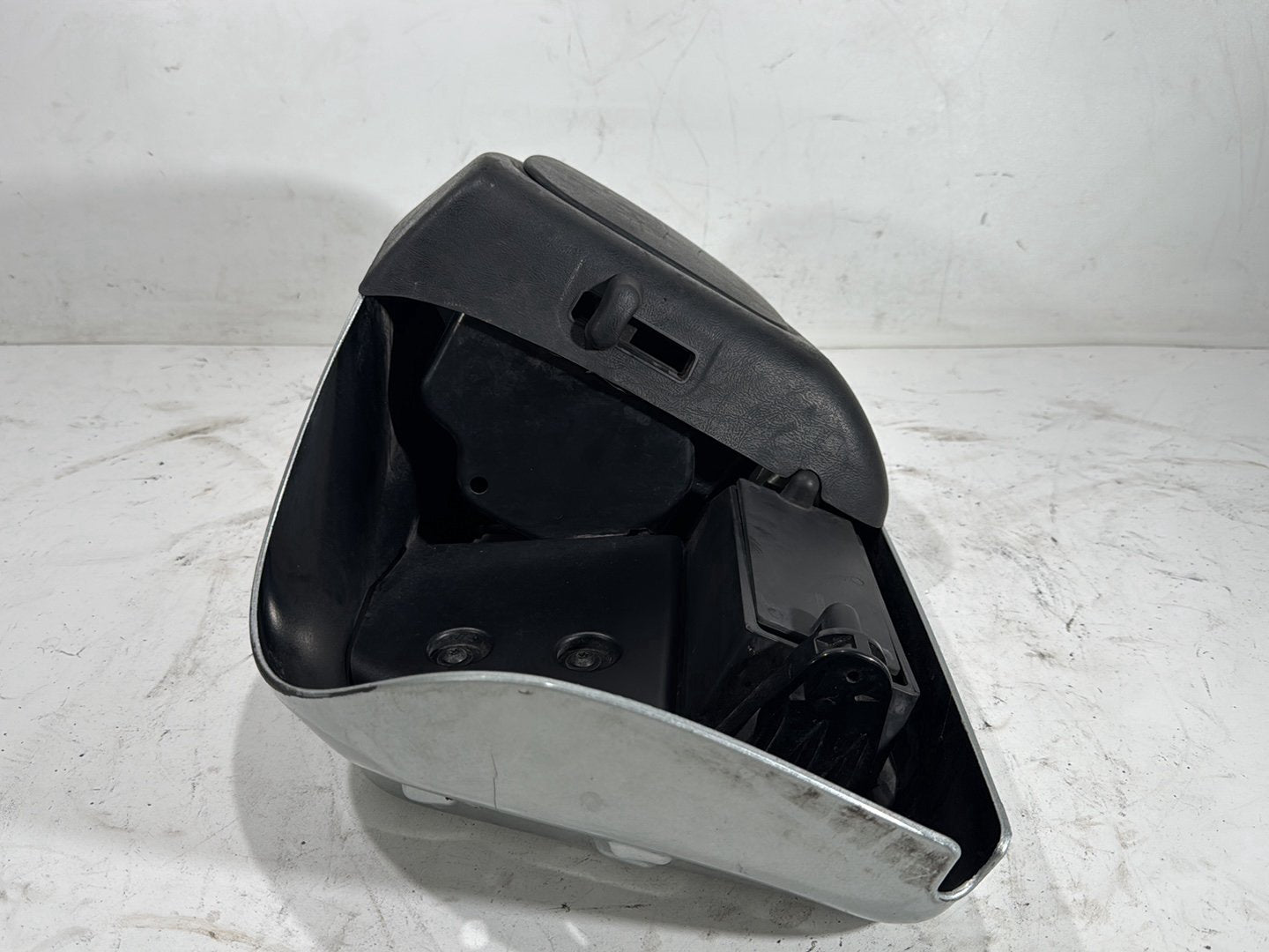 2015 Harley Electra Glide Touring Ultra Low OEM Left Lower 1 Fairing Cowl Cover