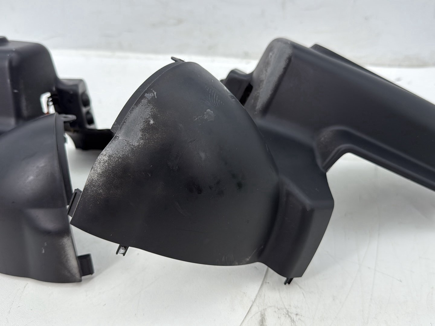 2005 Harley Road Glide Touring FLTRI OEM Left & Right Headlamp Nacelle Covers