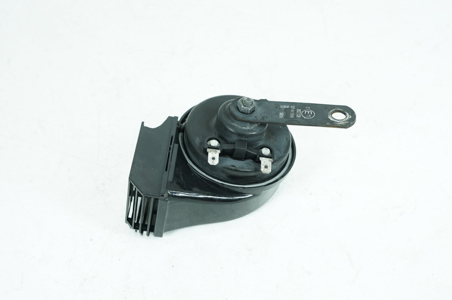 2000 - 2006 Harley-Davidson Softail Heritage Classic Signal Horn Klaxon Beep 69060-90D