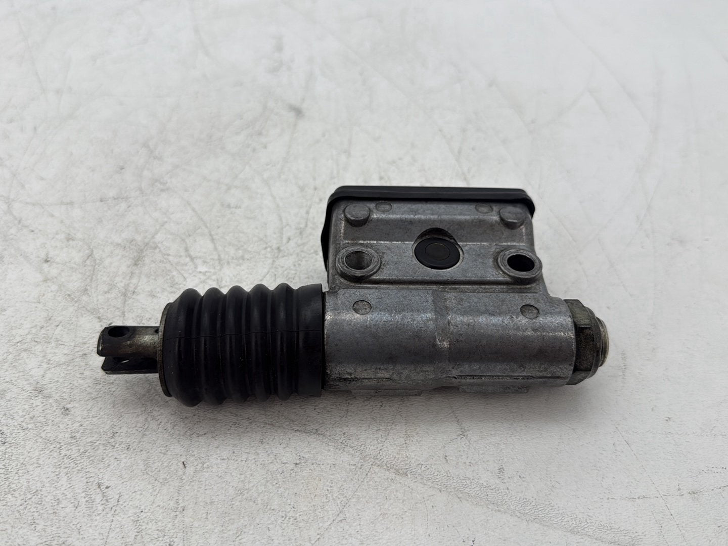 1997 Harley Softail Fat Boy FLSTF OEM Rear Brake Master Cylinder Reservoir