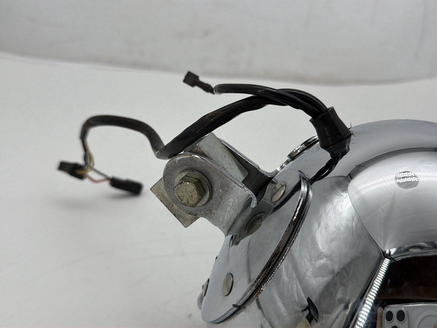 2011 Harley Heritage Softail Classic OEM Headlight Headlamp Head Light Halogen