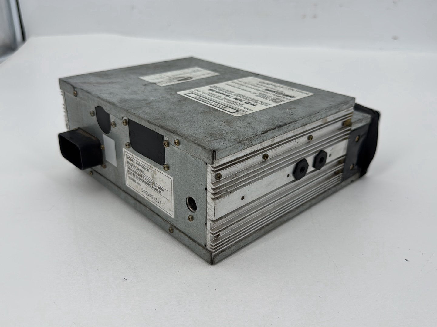 1999 - 2006 Harley-Davidson Touring Electra Glide Classic Radio Cassette Player Audio 76146-98 76164-98