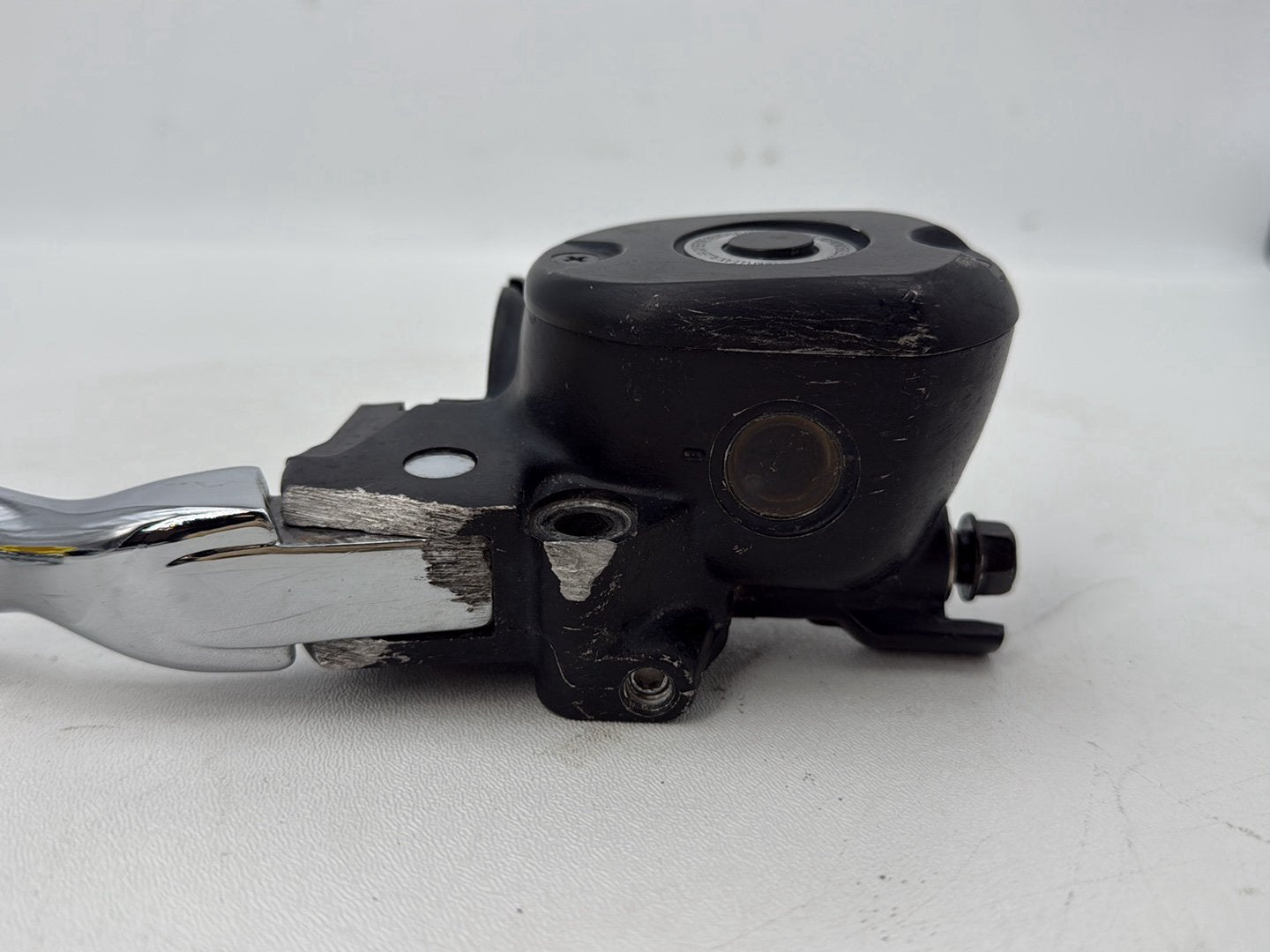 2004 - 2013 Harley-Davidson Sportster 883 Custom Front Right Brake Lever Master Cylinder 45146-07