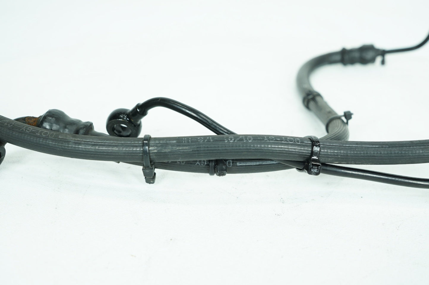 1999 - 2006 Harley-Davidson Touring Road King Front Brake Hose Line Pipe 43350-96C
