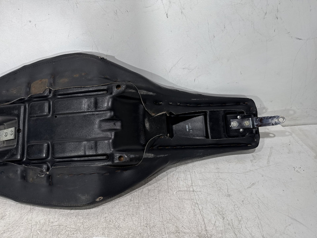 2002 Harley Dyna Wide Glide FXDWG OEM Passenger Rider Driver Seat Saddle TORN