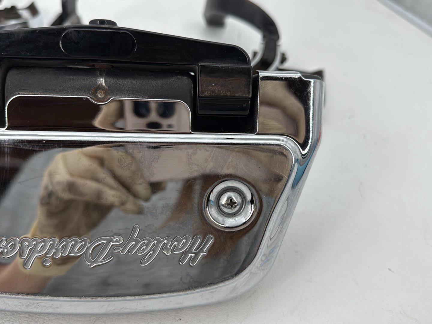 2003 Harley Electra Glide Touring Ultra FLHTCUI OEM Left Right Driver & Pass Floorboard Foot Rest