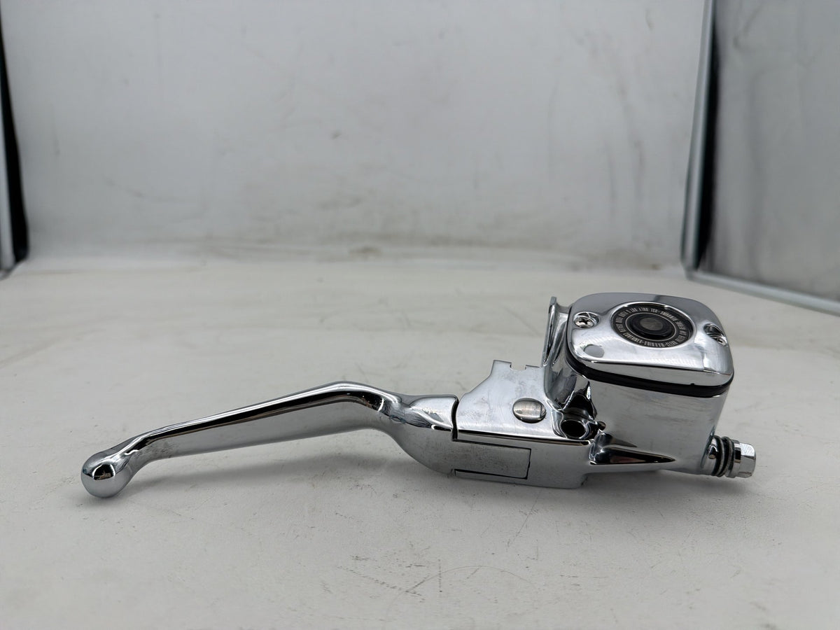 2003 Harley Electra Glide Touring OEM Front Right Brake Lever Master Cylinder
