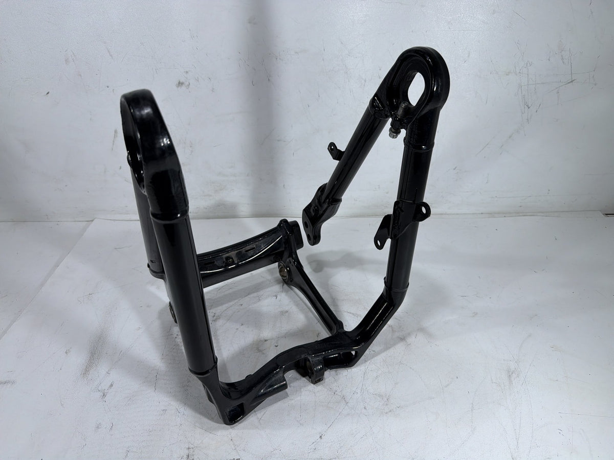 2020 Harley Softail Standard FXST OEM Rear Fork Swingarm Swing Arm