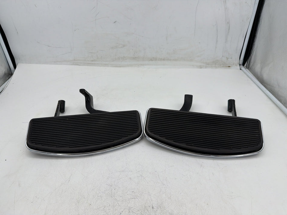 02 Harley Electra Glide Touring FLHT OEM Left Right Driver Floorboard Foot Rest