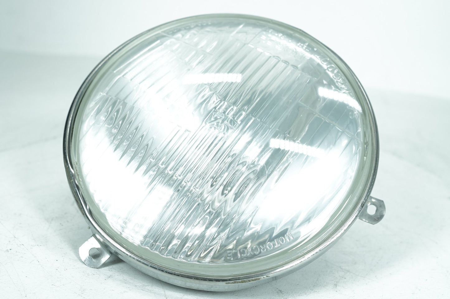 1984 - 1998 Harley-Davidson Touring Road King Classic Headlight Headlamp Head Light Halogen 67702-81A