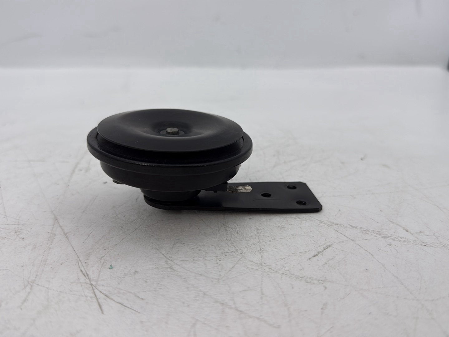 2006 Harley Sportster XL883C 883 Custom OEM Signal Horn Klaxon Beep