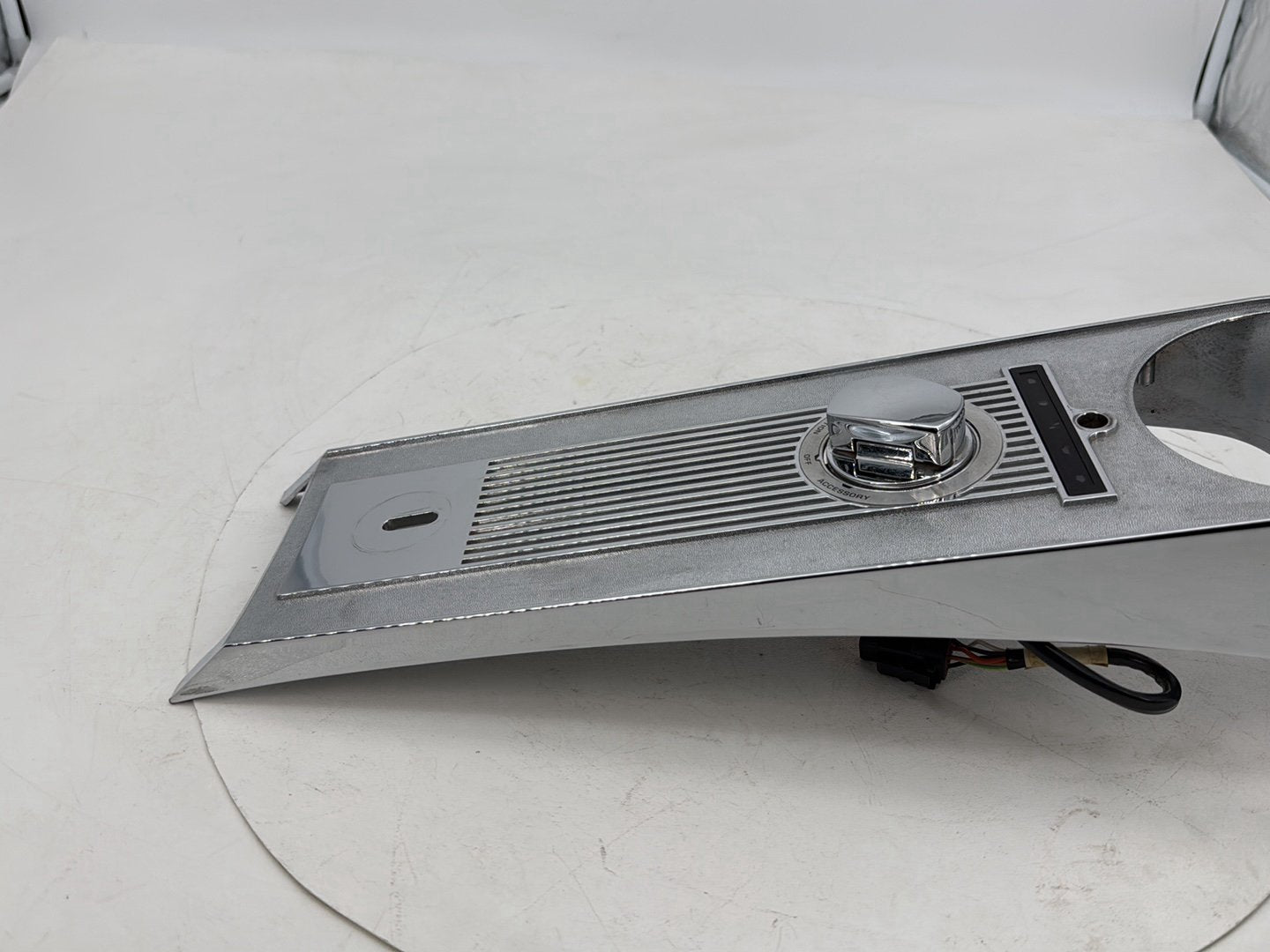 1999 - 2006 Harley-Davidson Touring Road King Classic Fuel Gas Tank Dash Console NOKey 60960-99