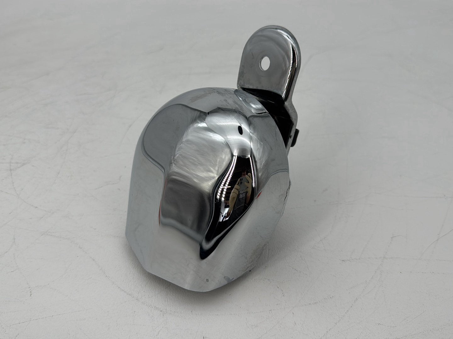 1999 - 2006 Harley-Davidson Touring Electra Glide Classic Horn Signal Klaxon Chrome Cover 69012-93A