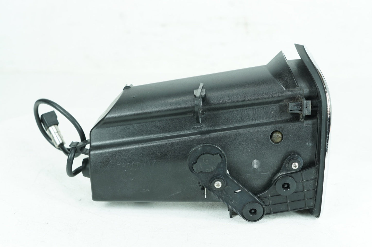 2008 - 2016 Harley-Davidson Touring Electra Glide Ultra Storage Media Compartment Glove Box 76000117