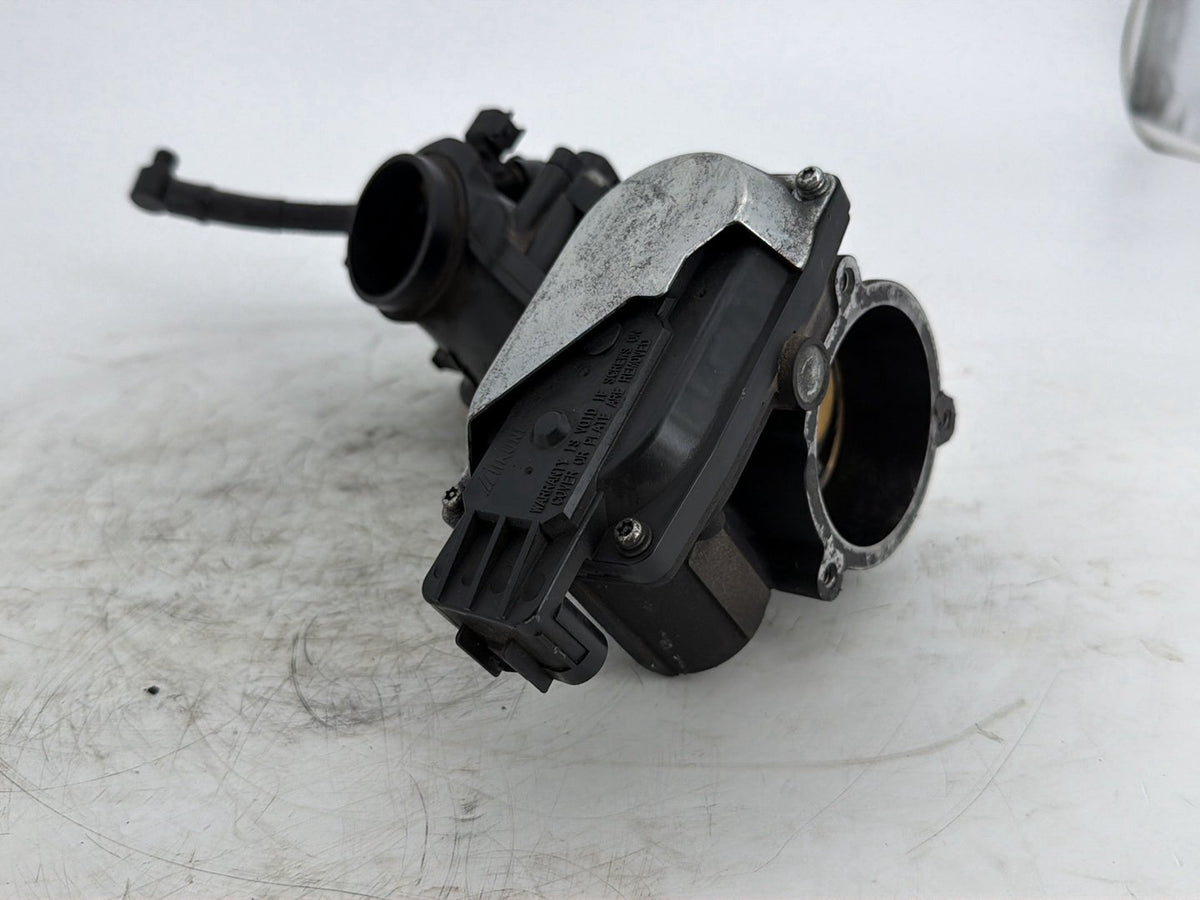 2019 Harley Touring FLHT Electra Glide OEM Engine Intake Manifold Throttle Body
