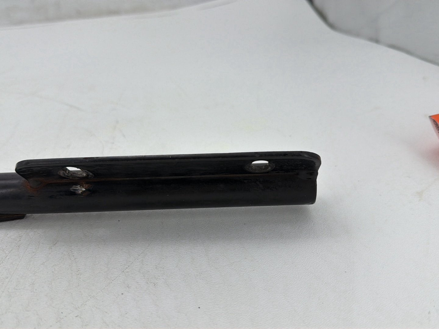 2009 Harley Dyna Street Bob OEM Exhaust Muffler Interconnect Bracket Support Bar