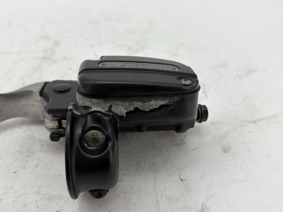 2014 Harley Electra Glide Ultra Front Left Clutch Lever Master Cylinder OEM
