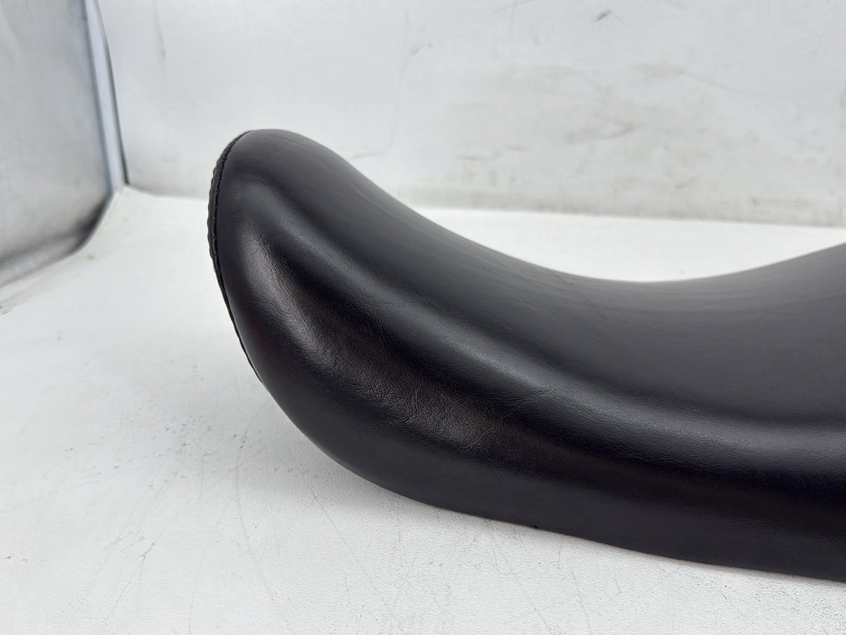 2006 Harley-Davidson Dyna FXDWGI Wide Glide OEM Rider Driver Seat Saddle Le Pera