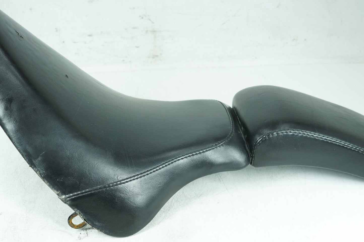 1999 - 2006 Harley-Davidson Softail Fat Boy Passenger Driver Seat Saddle Le Pera P293908