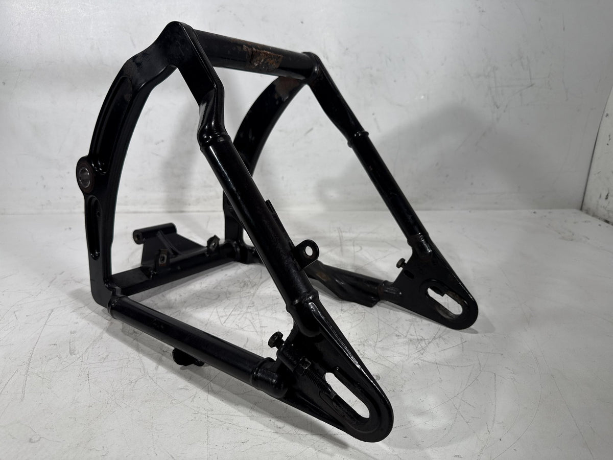 2002 Harley Heritage Softail Classic FLSTC OEM Rear Fork Swingarm Swing Arm