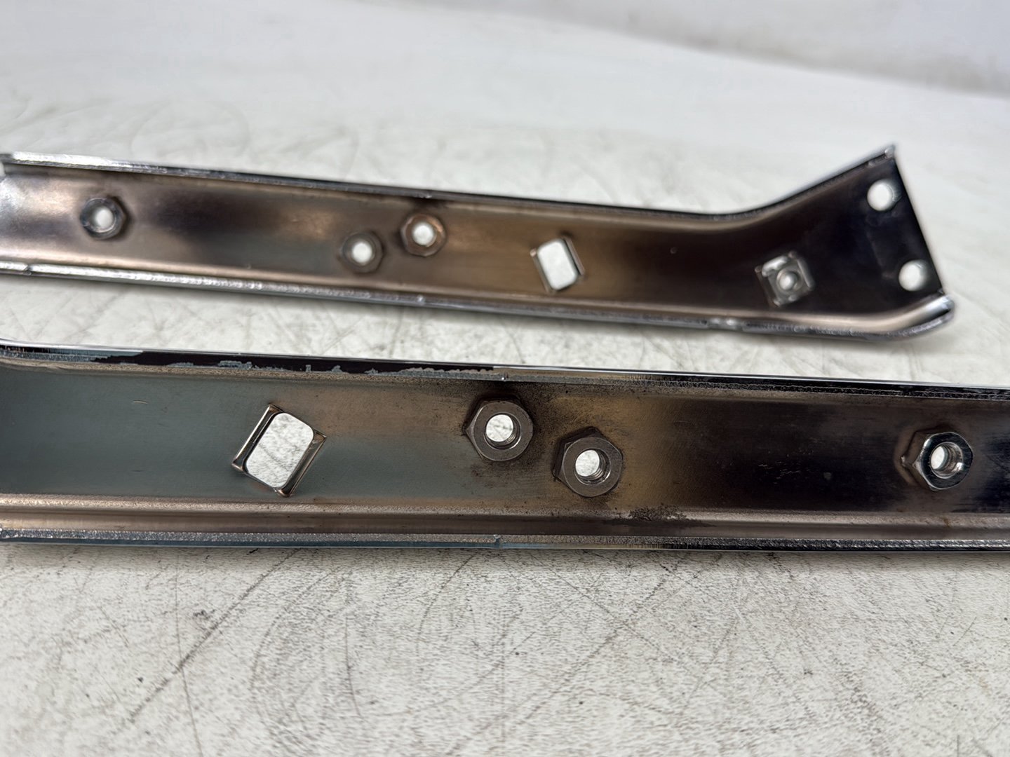 07 Harley Touring Electra Glide OEM Left &amp; Right Saddlebag Mount Brackets