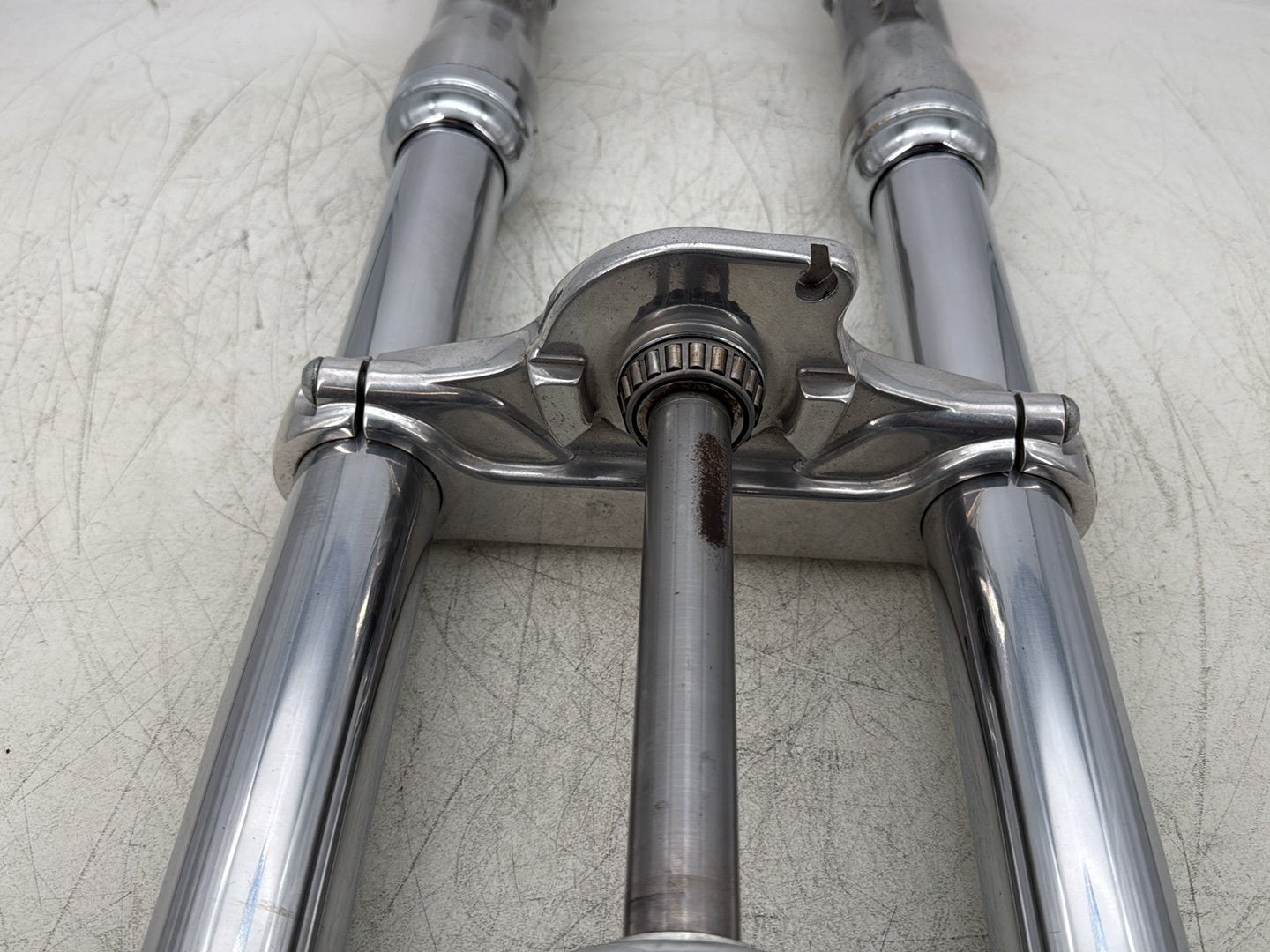 2007 Harley Dyna Street Bob FXDBI OEM Front Triple Tree Set & LH RH Fork Legs Sliders