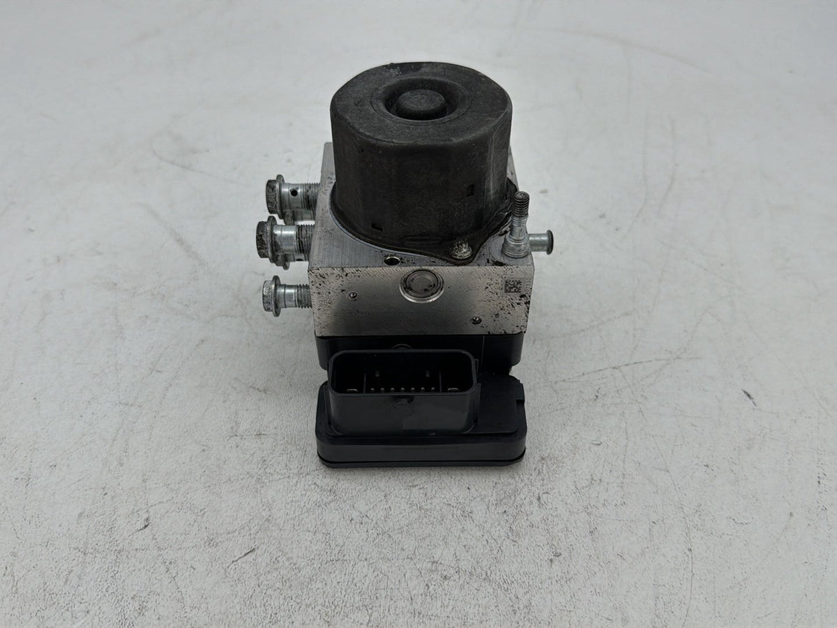 2015 Harley Electra Glide Touring Ultra Low OEM ABS Brake Pump & Control Module
