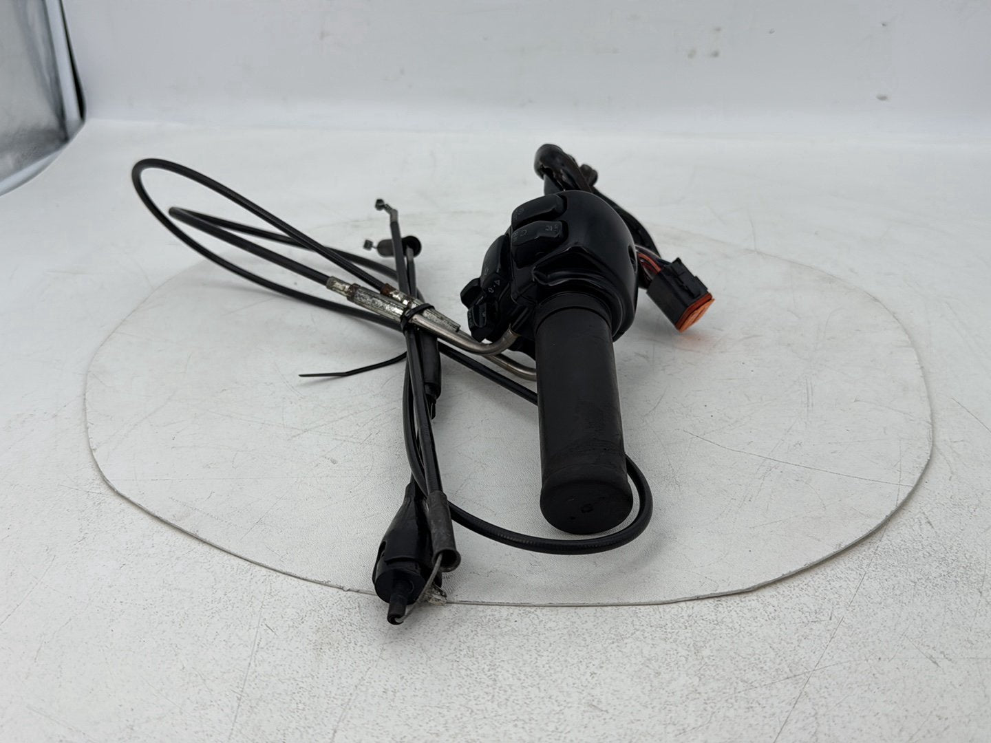 1999 - 2006 Harley-Davidson Touring Electra Glide Ultra Right Engine Start Kill Switches Controls 71684-06A