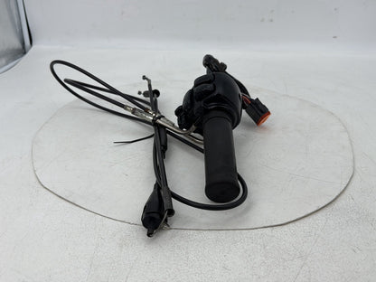 1999 - 2006 Harley-Davidson Touring Electra Glide Ultra Right Engine Start Kill Switches Controls 71684-06A