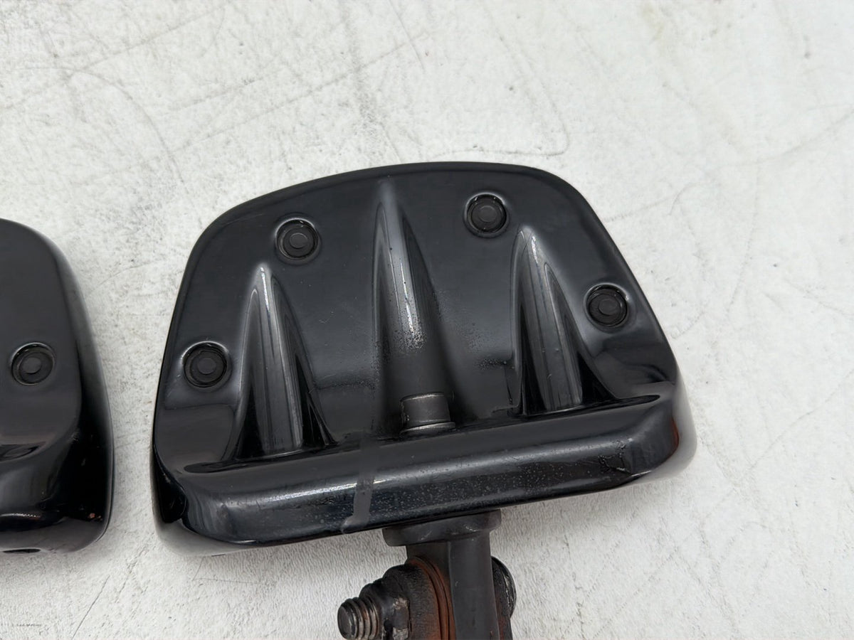 2009 Harley Dyna Street Bob FXDB OEM Passenger Left & Right Foot Pegs