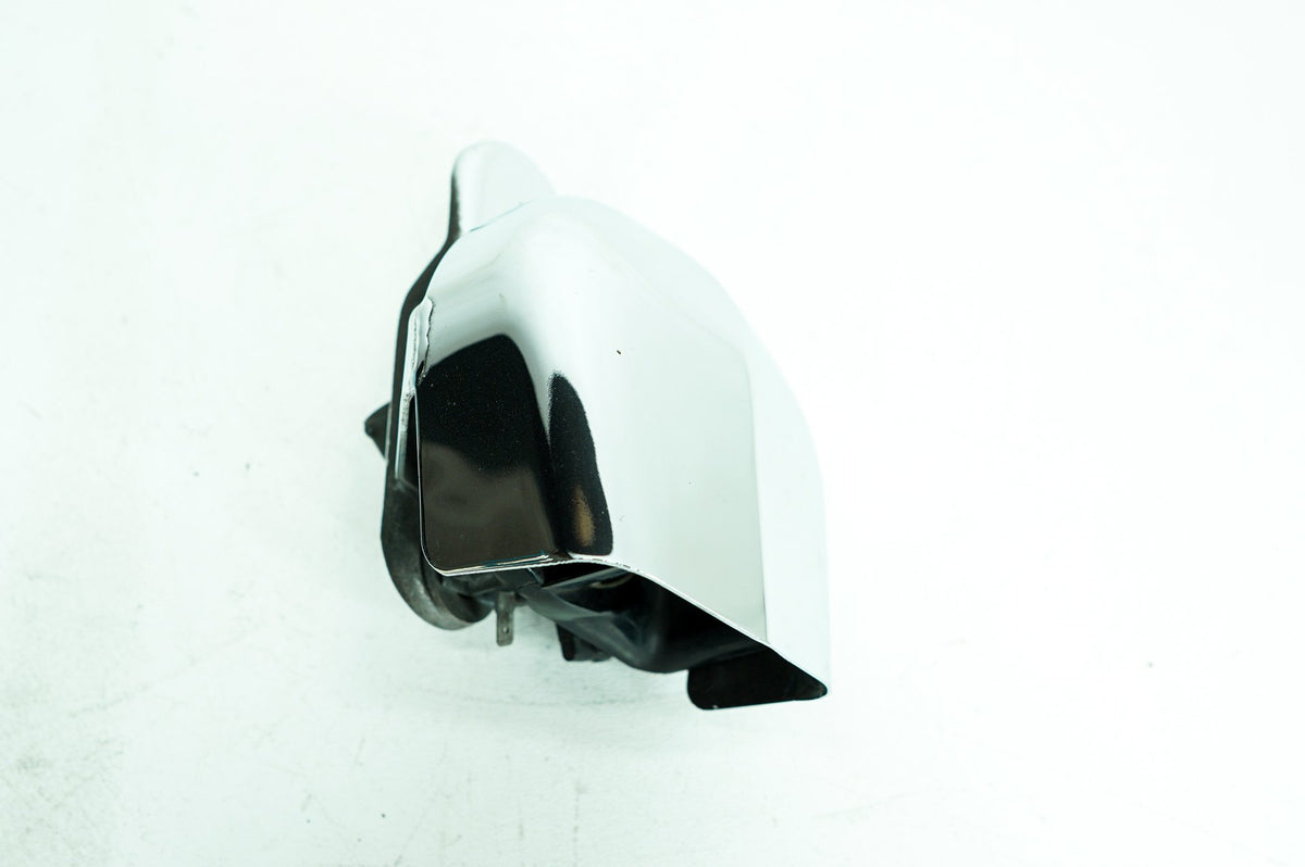 2007 - 2011 Harley-Davidson Touring Street Glide Horn Signal Klaxon Chrome Cover 69060-90D