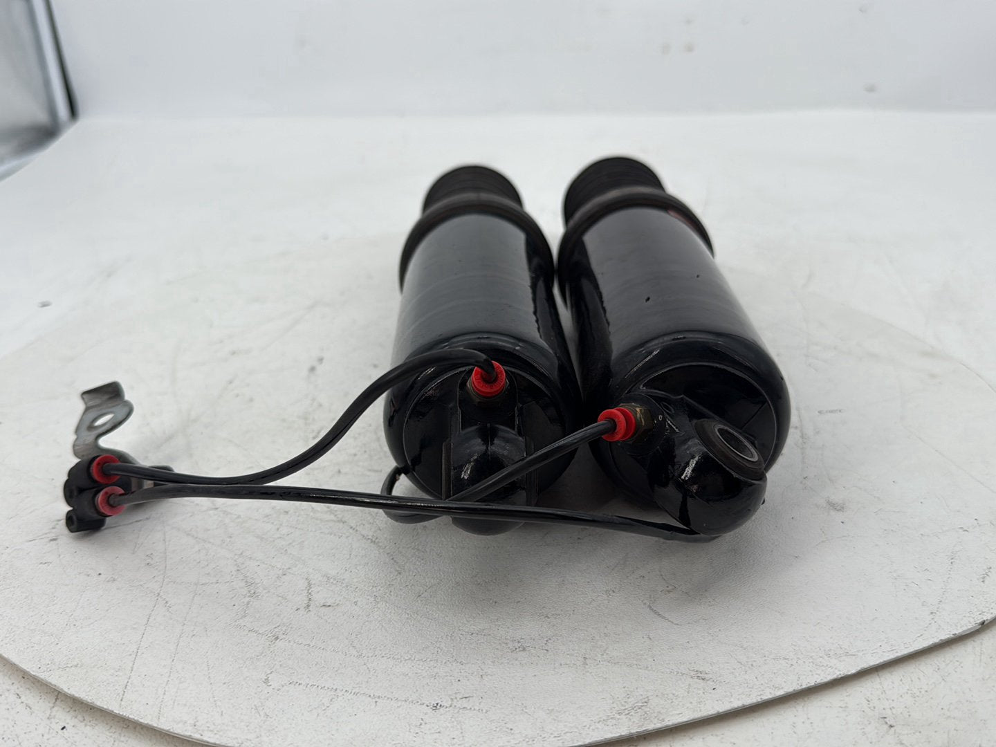 2008 - 2016 Harley-Davidson Touring Electra Glide Ultra Rear Left Right Shock Absorbers 54565-09