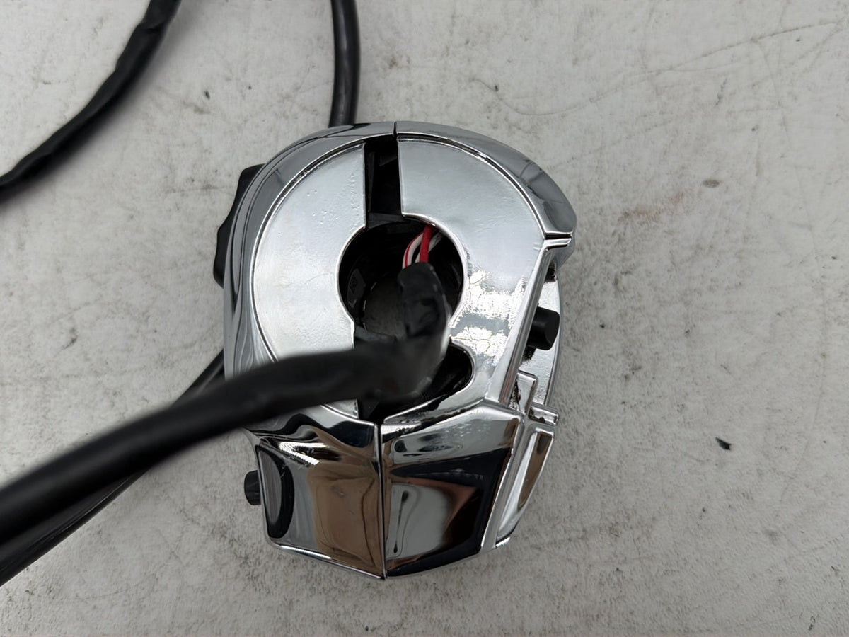 2014 Harley Street Glide Touring FLHXS OEM Left Turn Signal Headlight Switches Controls