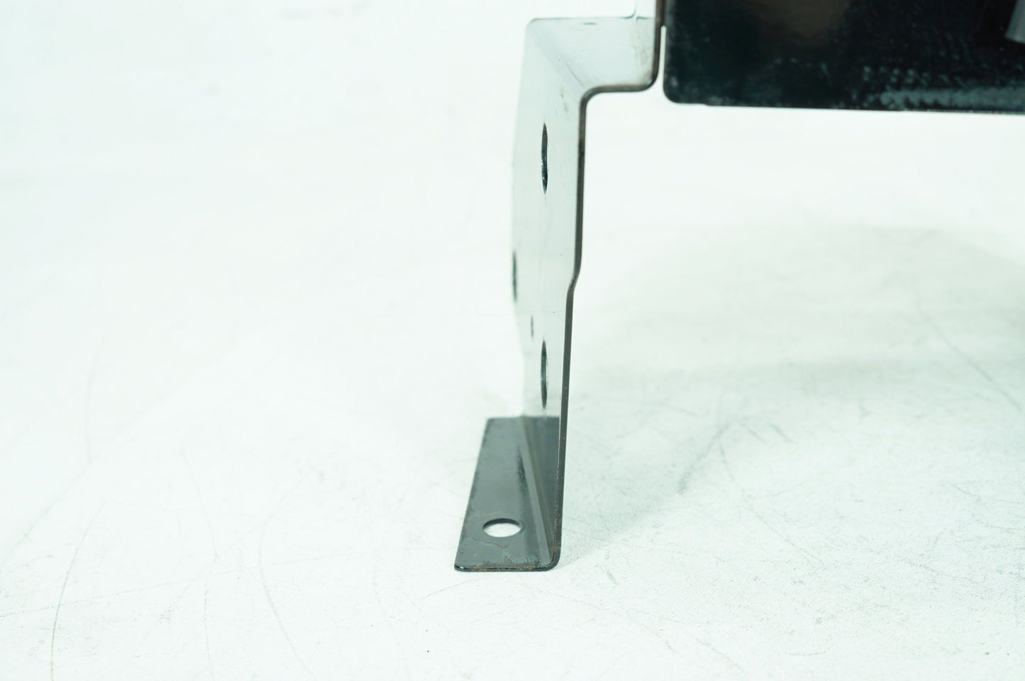 2007 - 2011 Harley-Davidson Touring Street Glide Battery Tray Bracket Holder Carrier 66281-02A