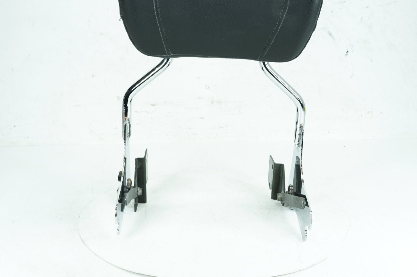 1999 - 2006 Harley-Davidson Touring Road King Classic Rear Sissy Bar w/ Backrest Cushion Pad 52723-06