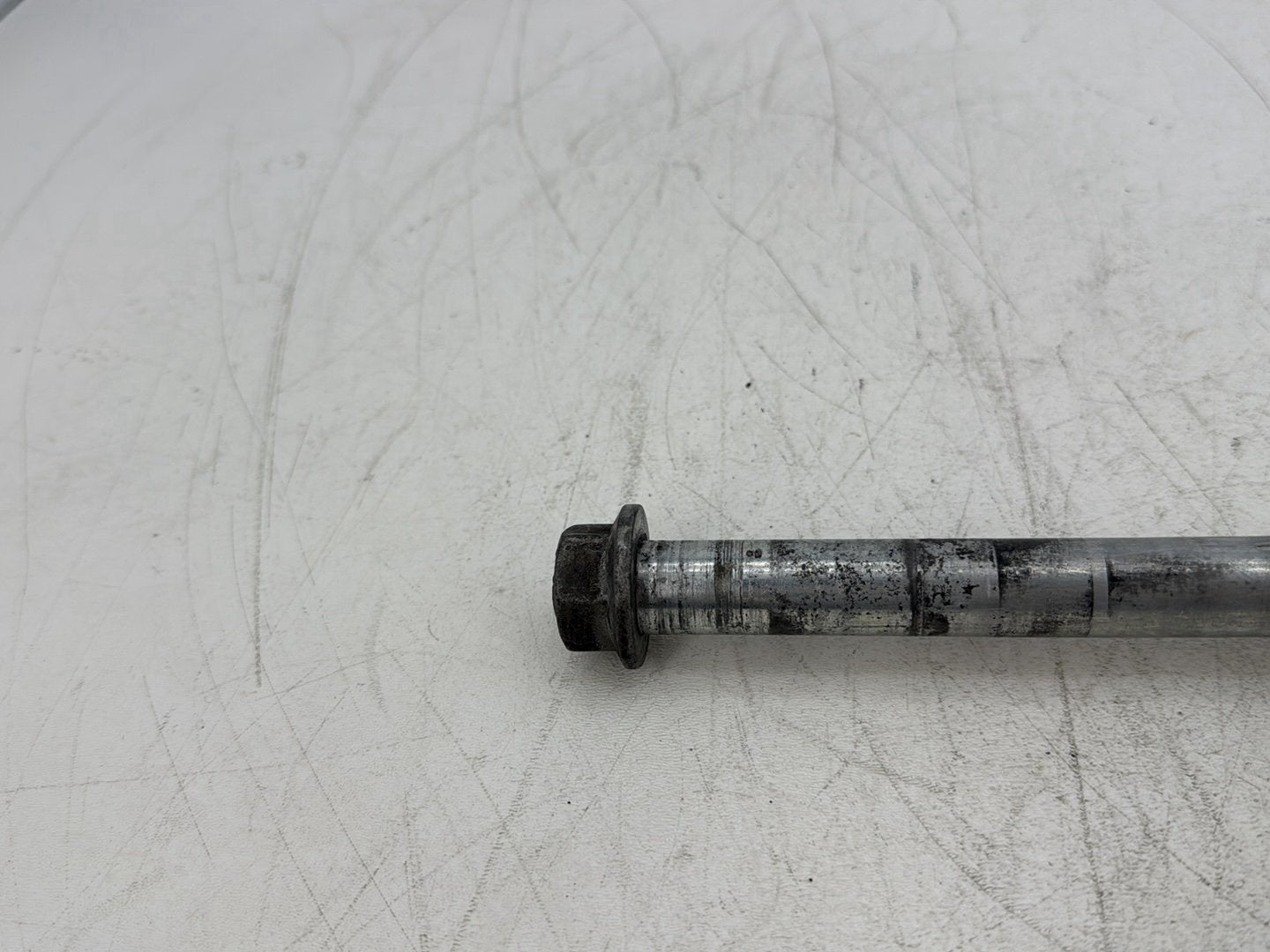 2000 Harley Touring FLHTCUI Electra Glide Ultra OEM Rear Wheel Axle Bolt Shaft