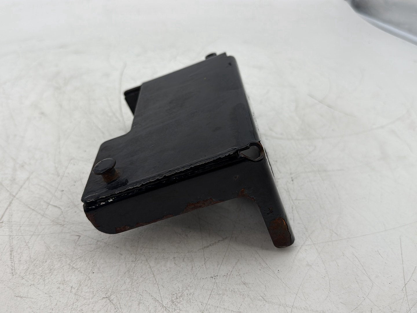 2005 Harley Dyna FXDWG Wide Glide OEM Battery Tray Bracket Holder Carrier