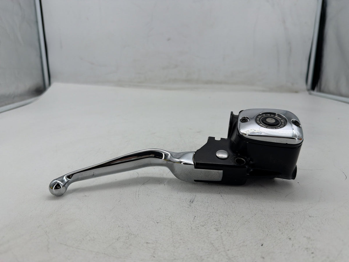 2002 Harley Electra Glide Touring OEM Front Right Brake Lever Master Cylinder