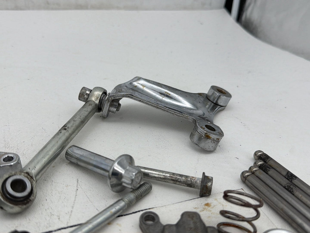 2014 Harley Street Glide Touring FLHXS OEM Twin Cam Engine Hardware Bolt Pushrods