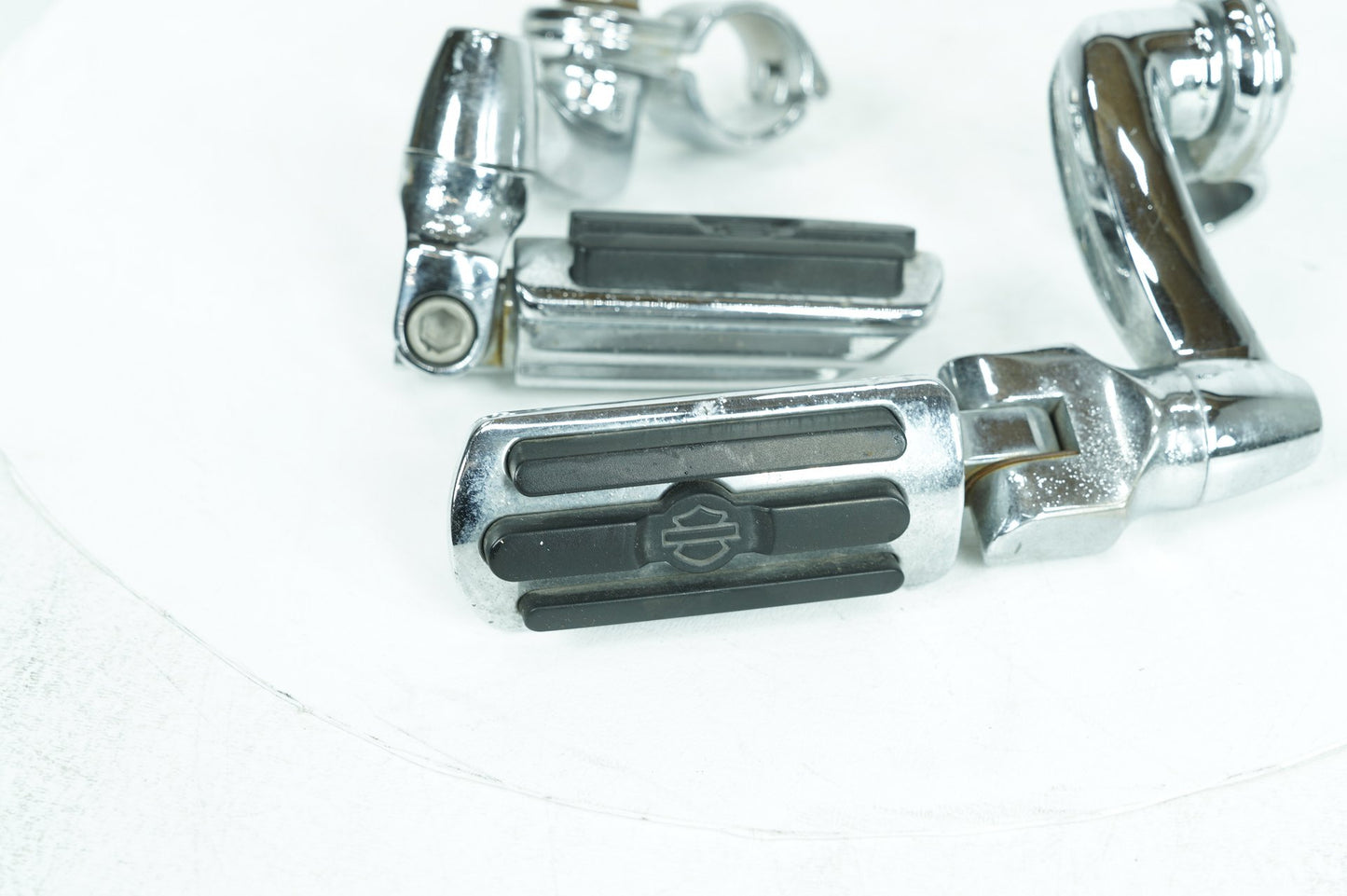 1999 - 2006 Harley-Davidson Touring Road King Front Right Left Highway Foot Pegs 50130-95A