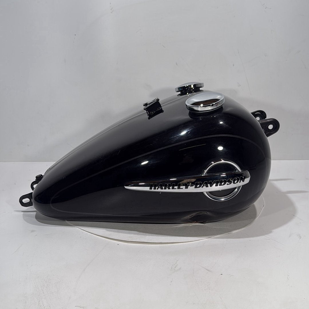 2017 - 2026 Harley-Davidson Softail Heritage Classic 114 Fuel Gas Tank Gasoline Reservoir 61000674
