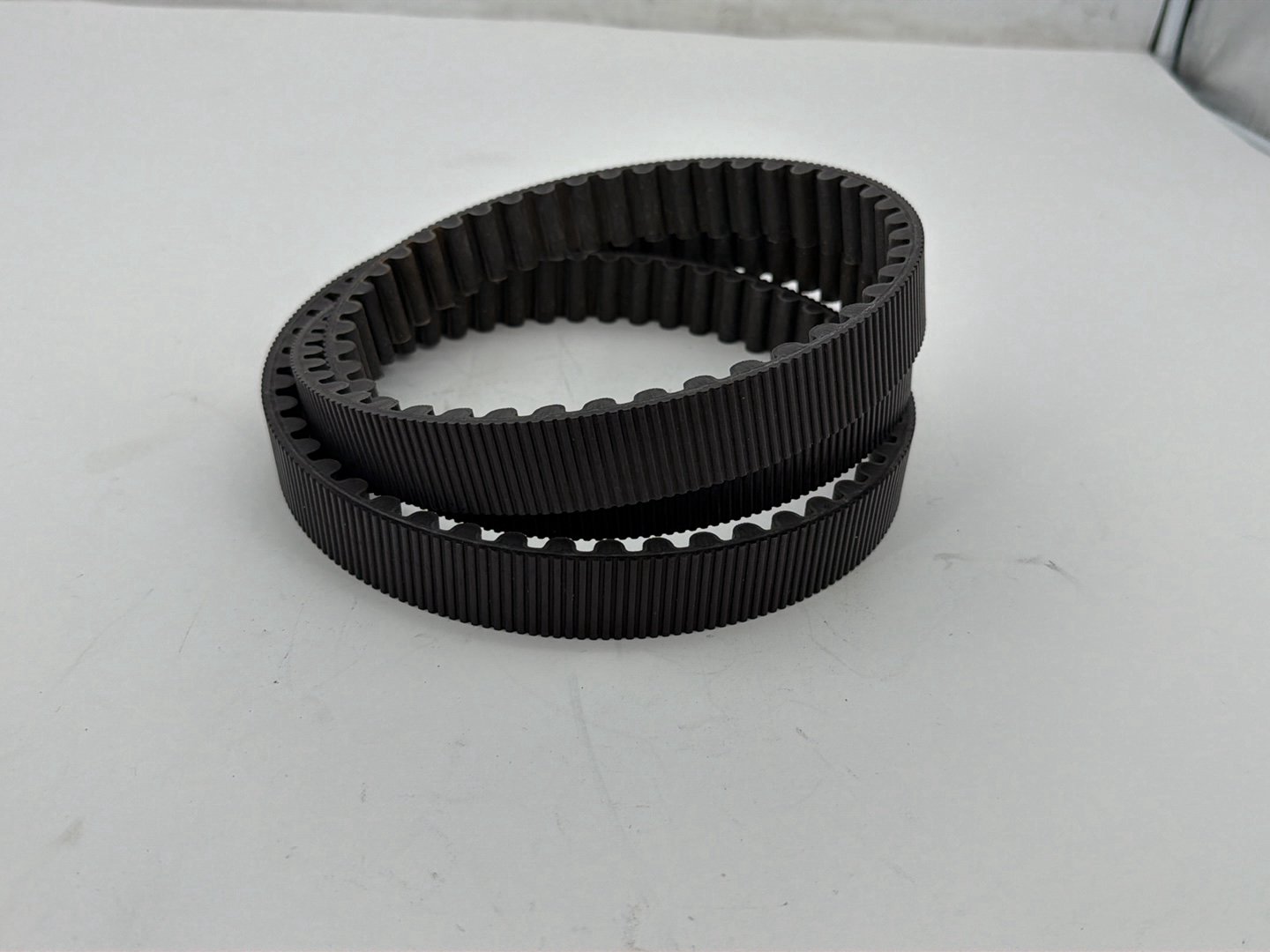 2005 Harley Sportster 1200 Roadster XL1200R OEM Rear Drive Belt 40571-04B 137T 1-1/8"