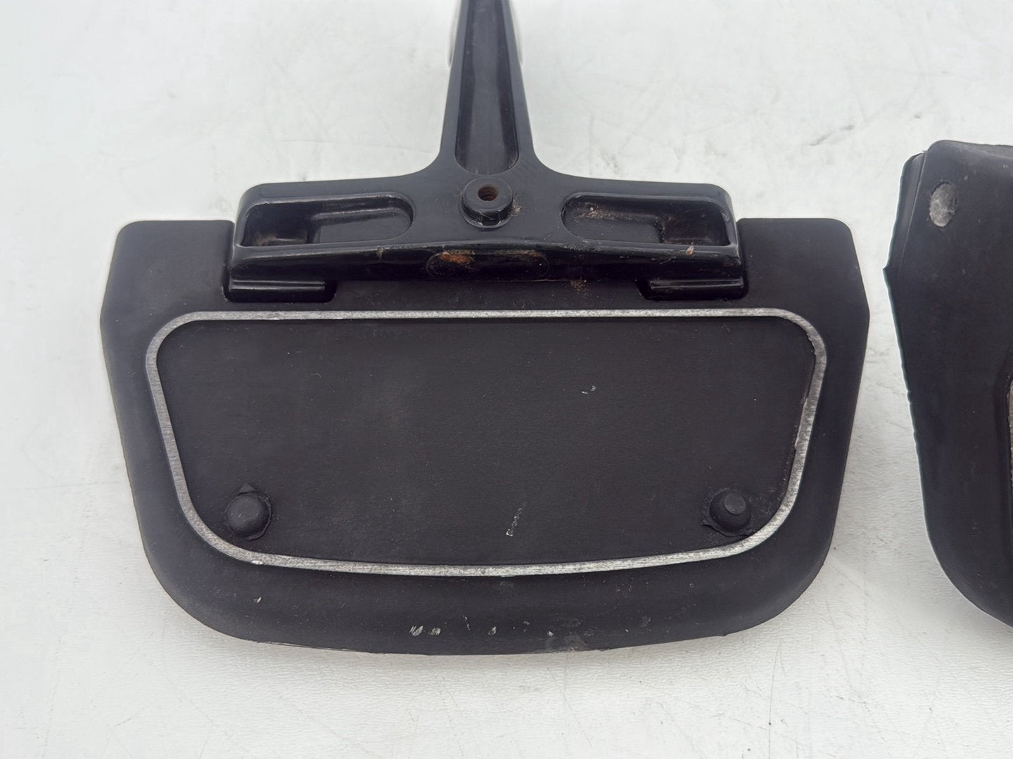 2005 Harley Touring FLHRCI Road King Classic OEM Left & Right Passenger Floorboard Foot Rest