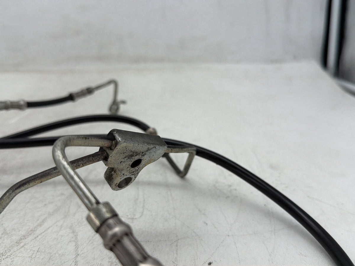 2010 Harley Electra Glide Touring Ultra OEM Front Brake Hose Line Pipe ABS