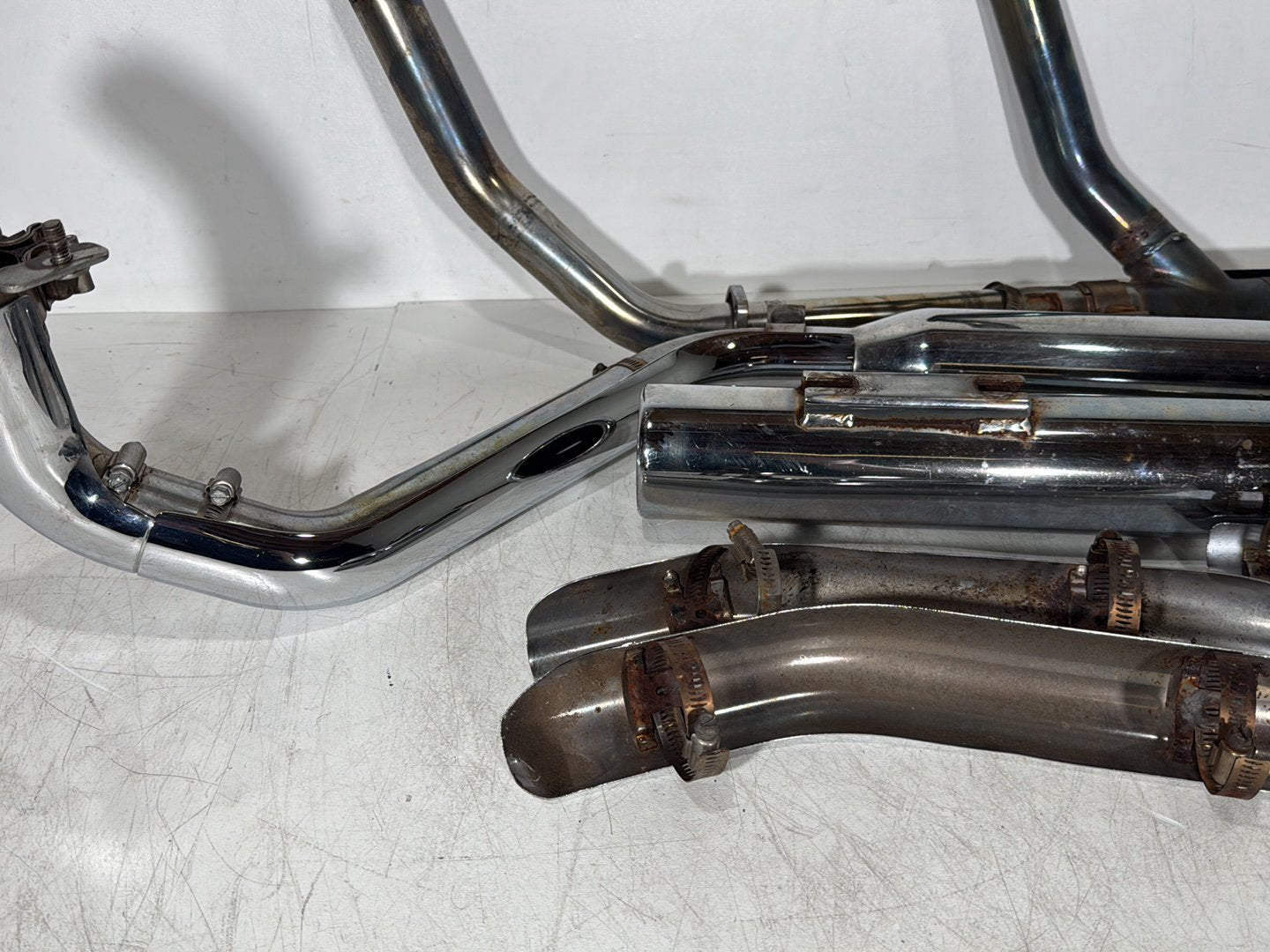 1999 - 2006 Harley-Davidson Touring Electra Glide Classic Exhaust Header Pipes Muffler 65621-99B