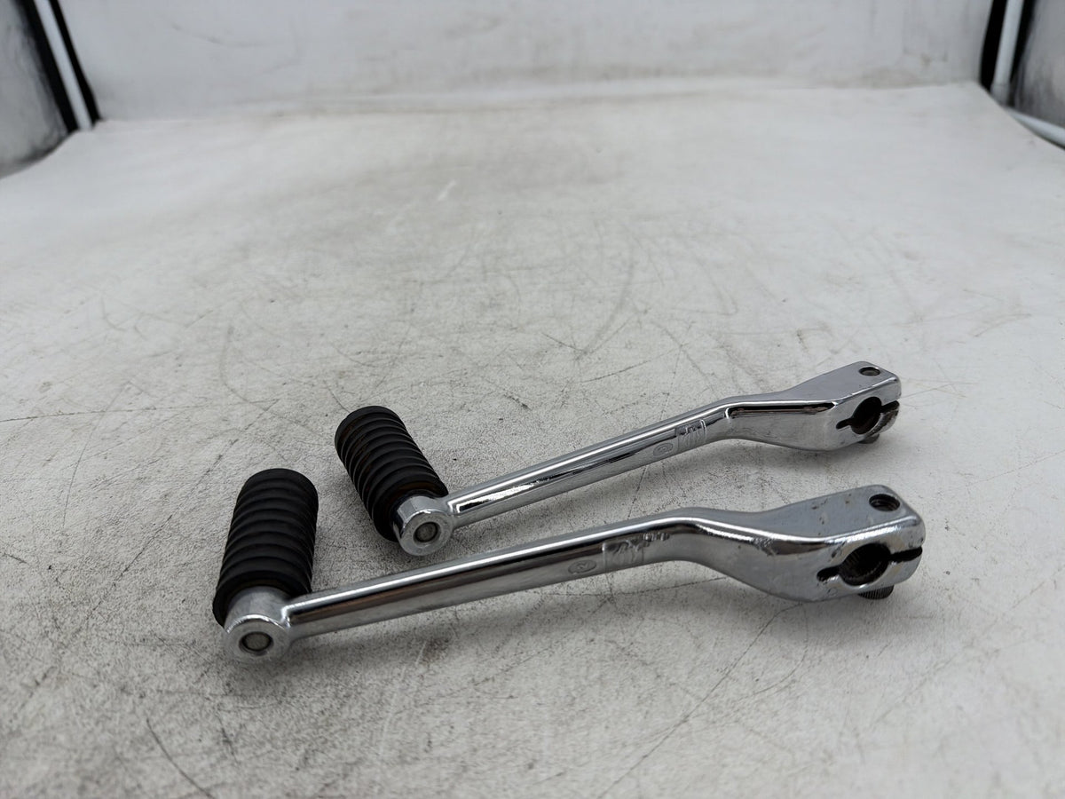 2010 Harley Electra Glide Touring Ultra OEM Gear Shifter Lever Pedal Pedals