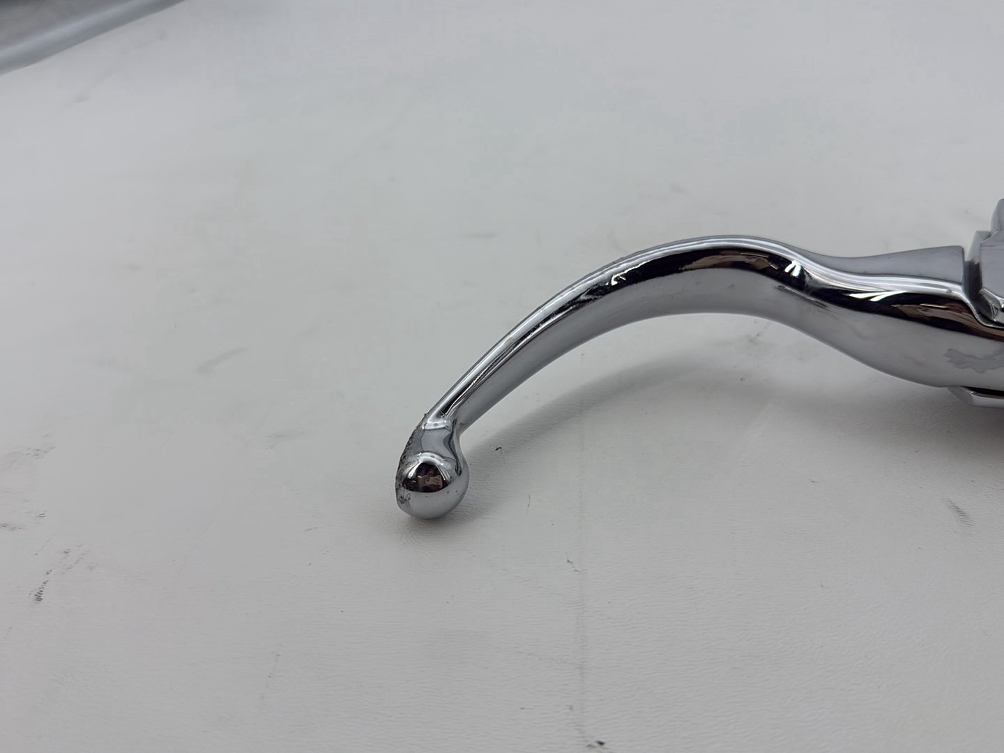 2011 Harley Road King Touring FLHRC Classic OEM Front Right Hand Brake Lever Master Cylinder Reservoir